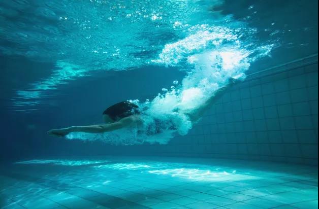 泳池人健康风险及预防，泳池工程，游泳池水处理