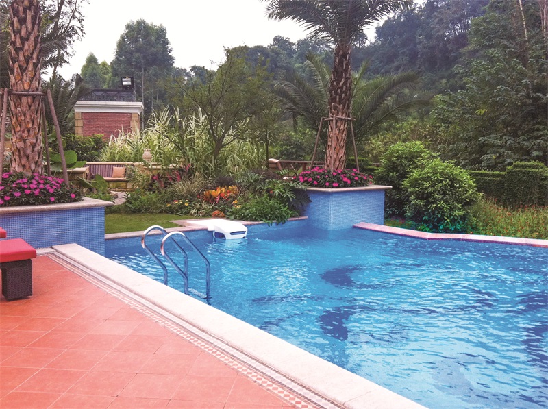 想要让泳池成为别墅的亮点吗？这五种游泳池类型让你轻松实现！