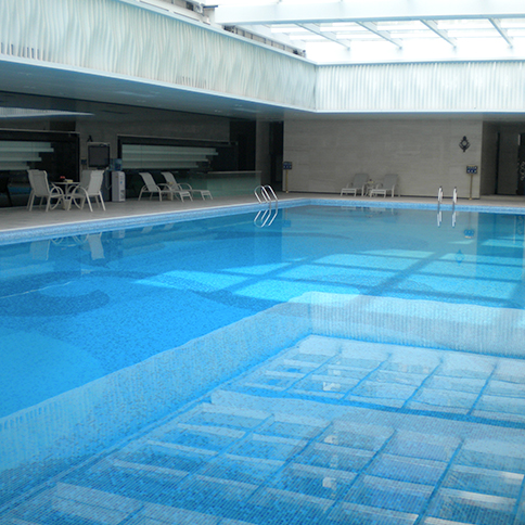 珠江新岸公寓泳池