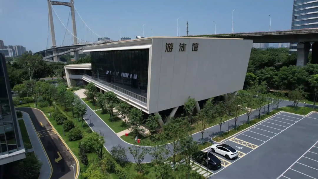 福州人快收藏！市重点打造的鳌峰洲体育公园游泳馆，今夏避暑就靠它了！