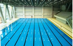 <b>游泳池过滤器怎么选不费水？戴思乐全自动游泳池珍珠岩过滤器系统不费水还具</b>